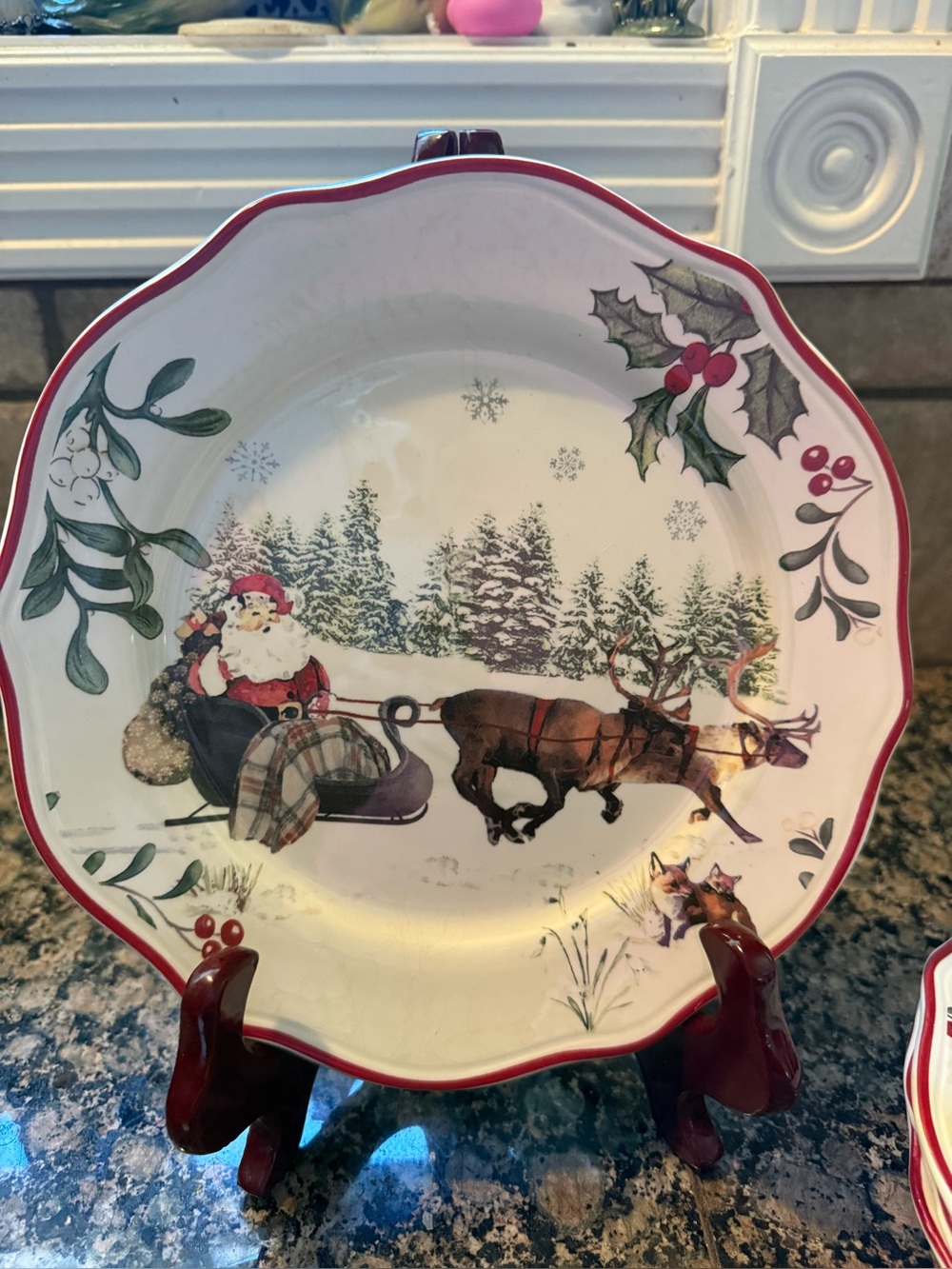 Better Homes & Gardens Winter
Forest Heritage Collec Salad Plate
Santa Reindeer